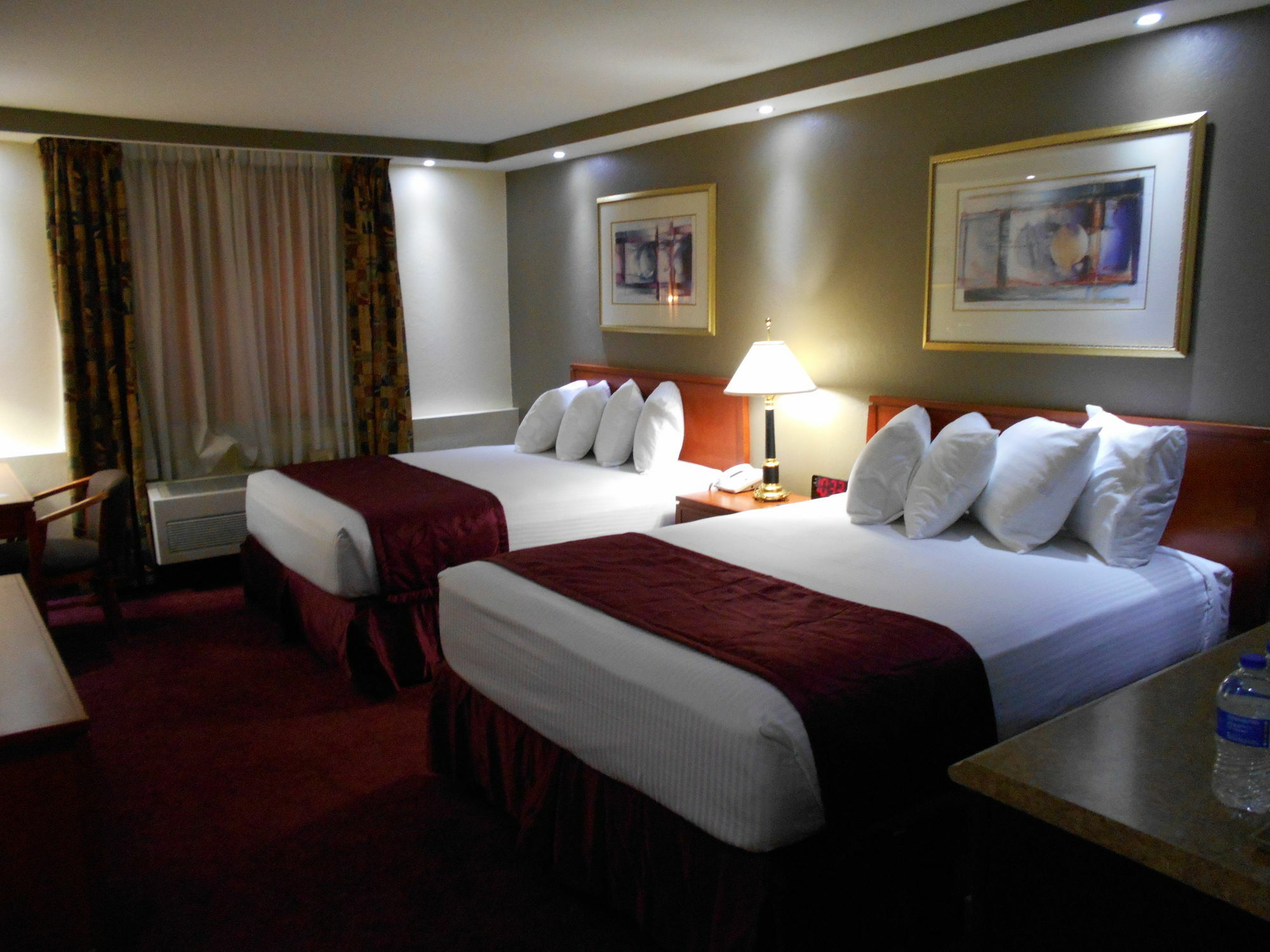 Best Host Inn Plaza Kansas City South Grandview Eksteriør billede